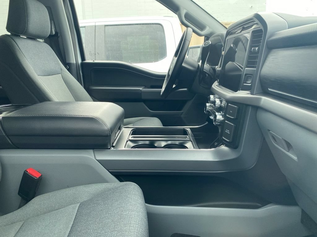 Certified 2025 Ford F150 XLT w/ Equipment Group 302A MID AWD/4WD image 5