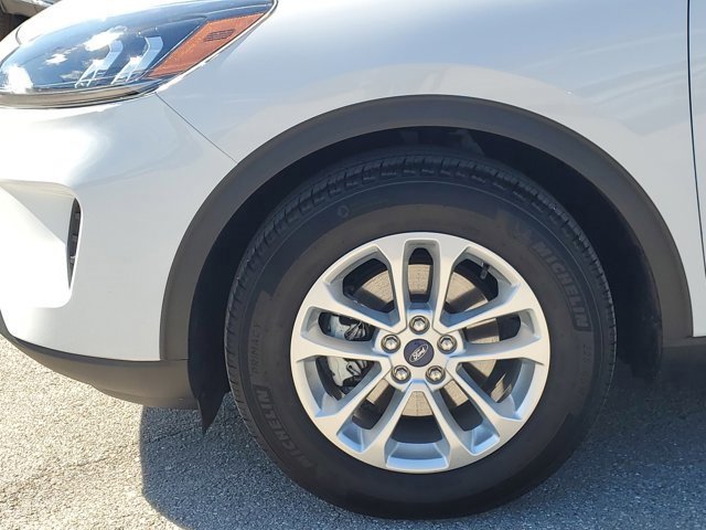 Certified 2022 Ford Escape SE image 8