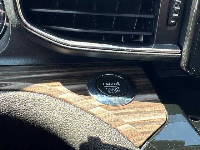 Certified 2022 Ford Explorer Limited w/ Equipment Group 301A image 32