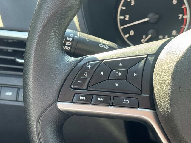 Used 2022 Nissan Altima 2.5 SV image 19