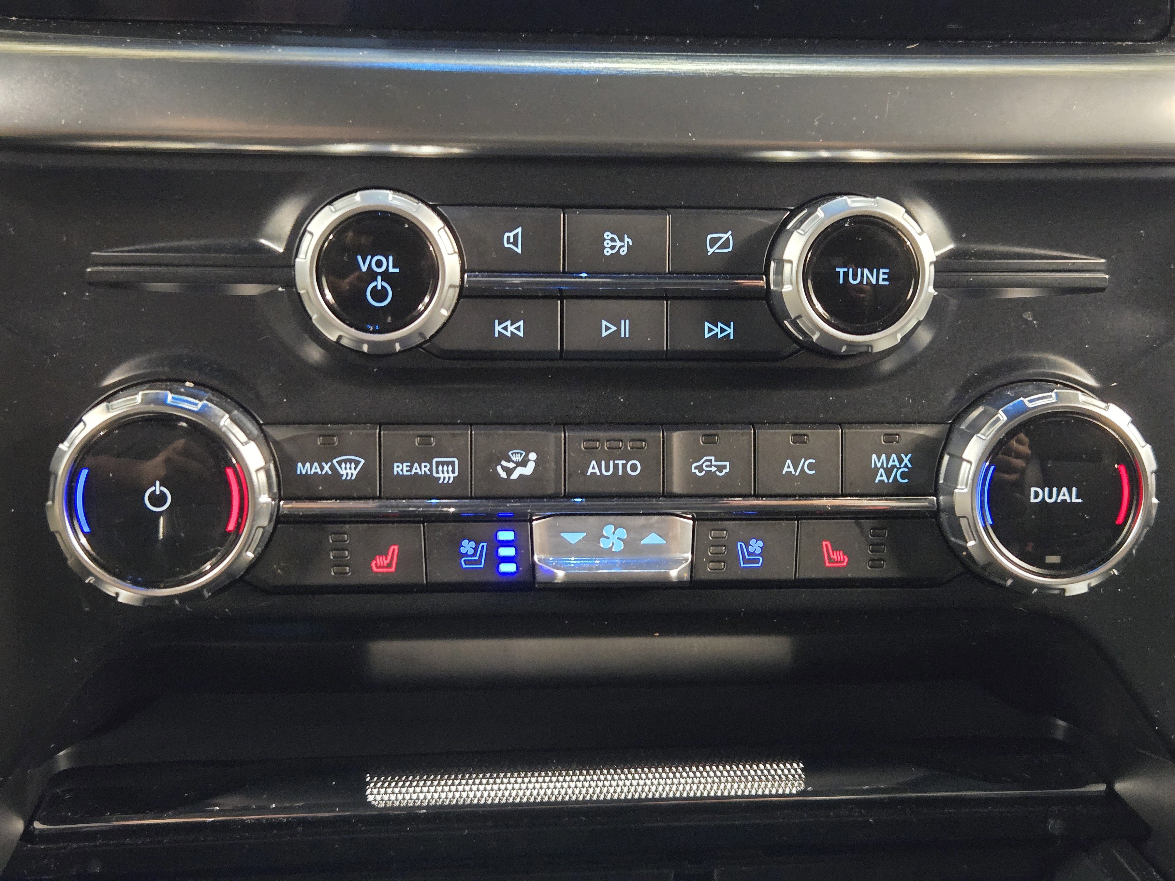 Certified 2023 Ford F150 Lariat image 19