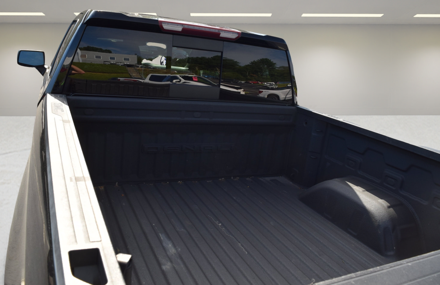 Used 2021 GMC Sierra 1500 Denali w/ Driver Alert Package II AWD/4WD image 6