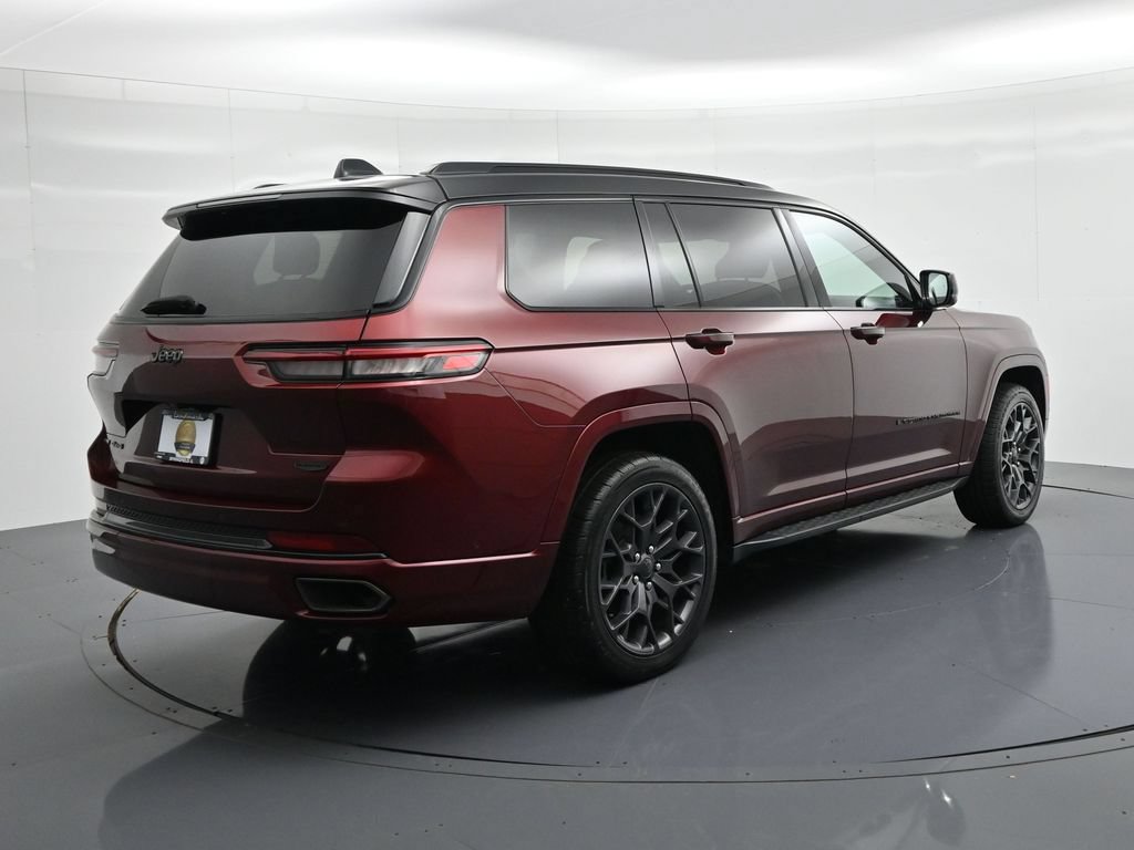 Used 2023 Jeep Grand Cherokee L Summit AWD/4WD image 6