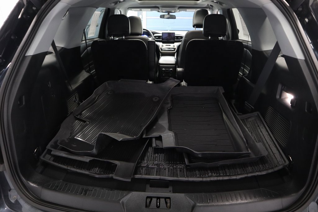 Certified 2023 Ford Explorer XLT w/ Equipment Group 202A image 17