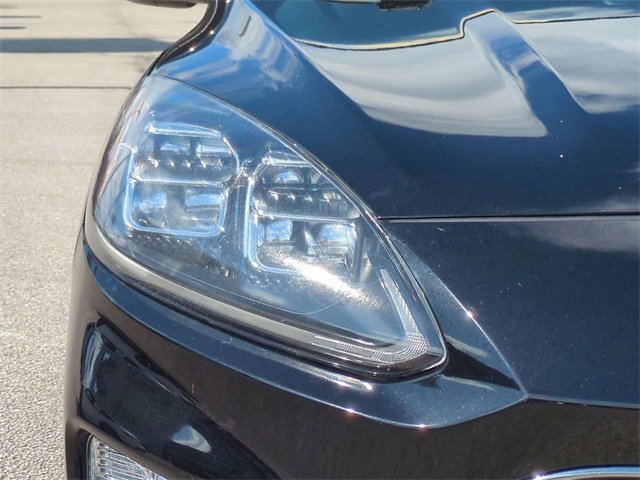 Certified 2022 Ford Escape Titanium w/ Class II Trailer Tow Package image 10