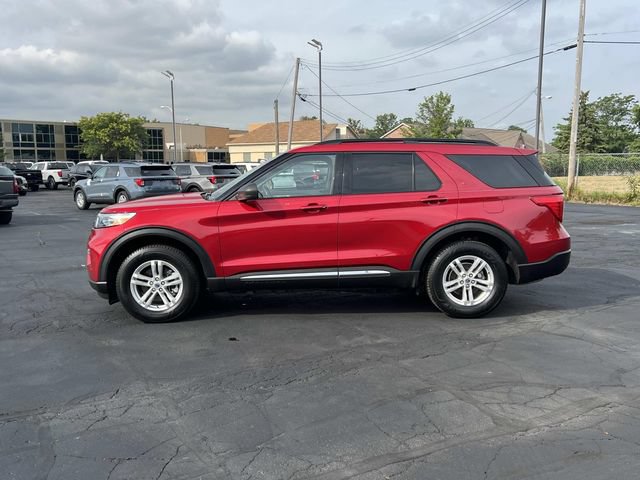 Certified 2020 Ford Explorer XLT w/ Equipment Group 202A AWD/4WD image 2