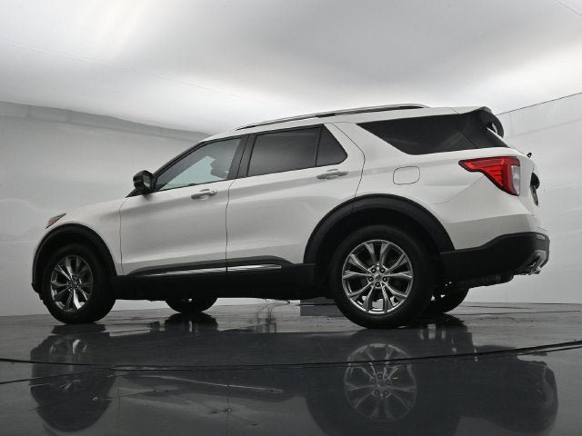 Certified 2023 Ford Explorer Limited w/ Limited Technology Package AWD/4WD image 39