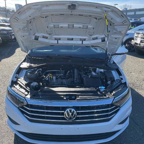 Used 2019 Volkswagen Jetta SEL Premium image 18