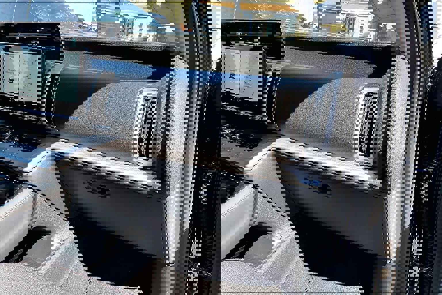 Certified 2025 Ford Expedition Max Active image 24