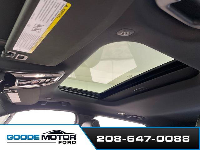 Used 2023 Jeep Grand Cherokee Altitude AWD/4WD image 18