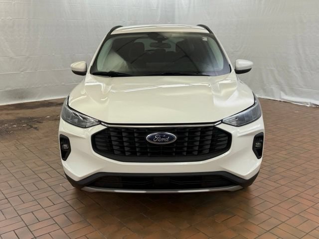 Certified 2024 Ford Escape SE FWD image 2