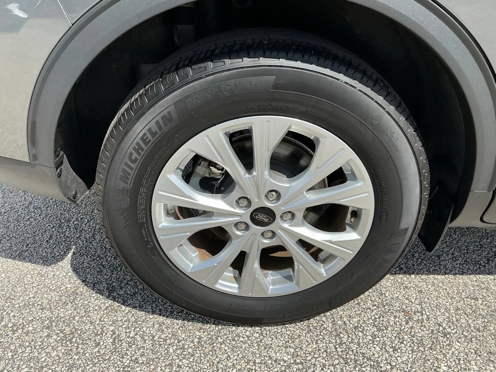 Certified 2025 Ford Escape Active FWD image 16