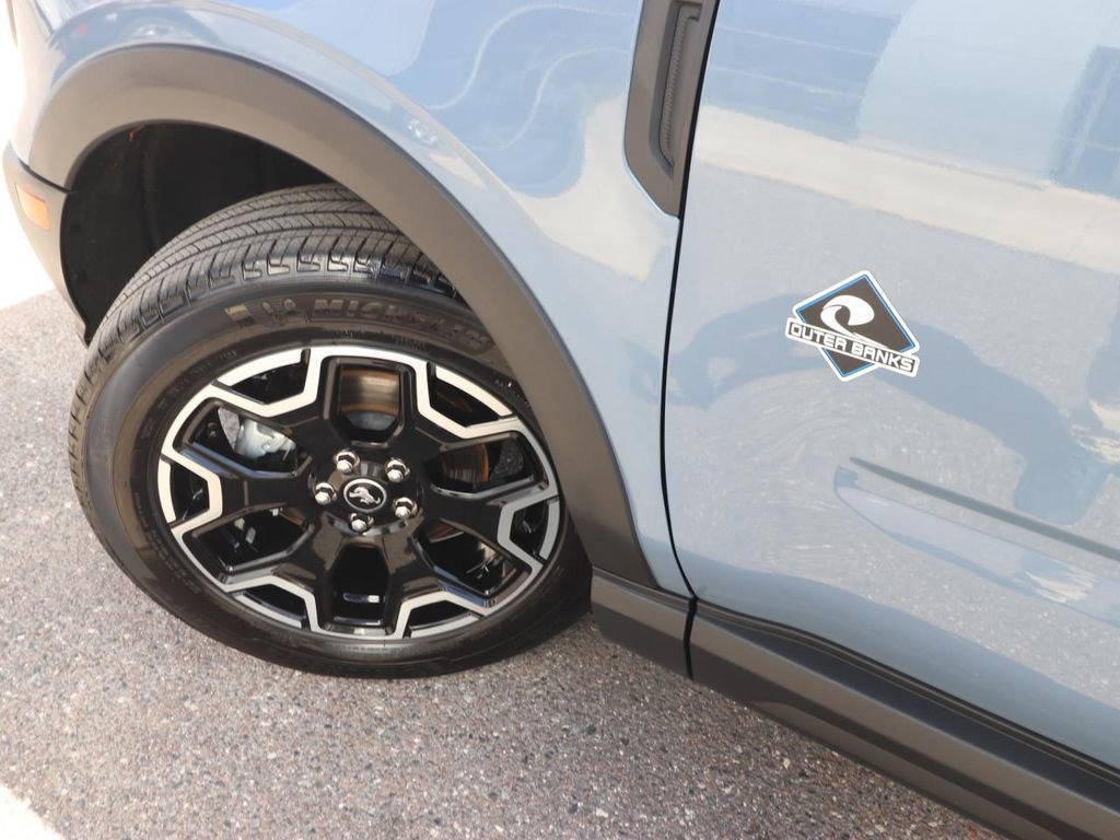 Certified 2025 Ford Bronco Sport Outer Banks w/ Outer Banks Tech Package+ image 9
