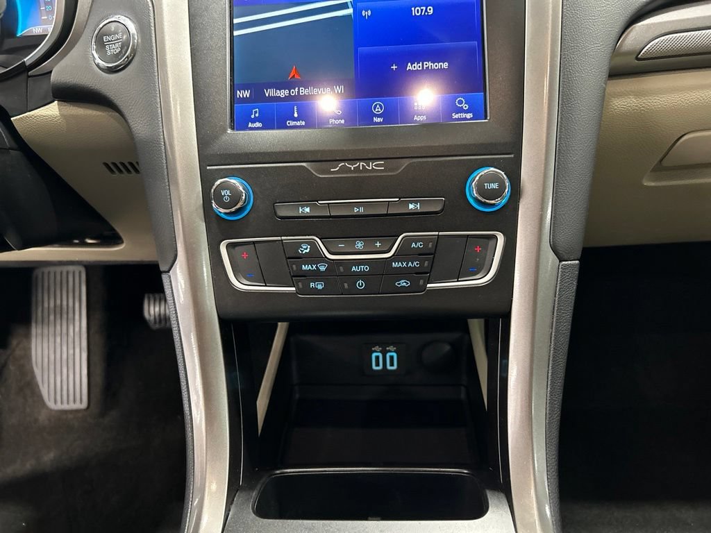 Certified 2019 Ford Fusion SE FWD image 23