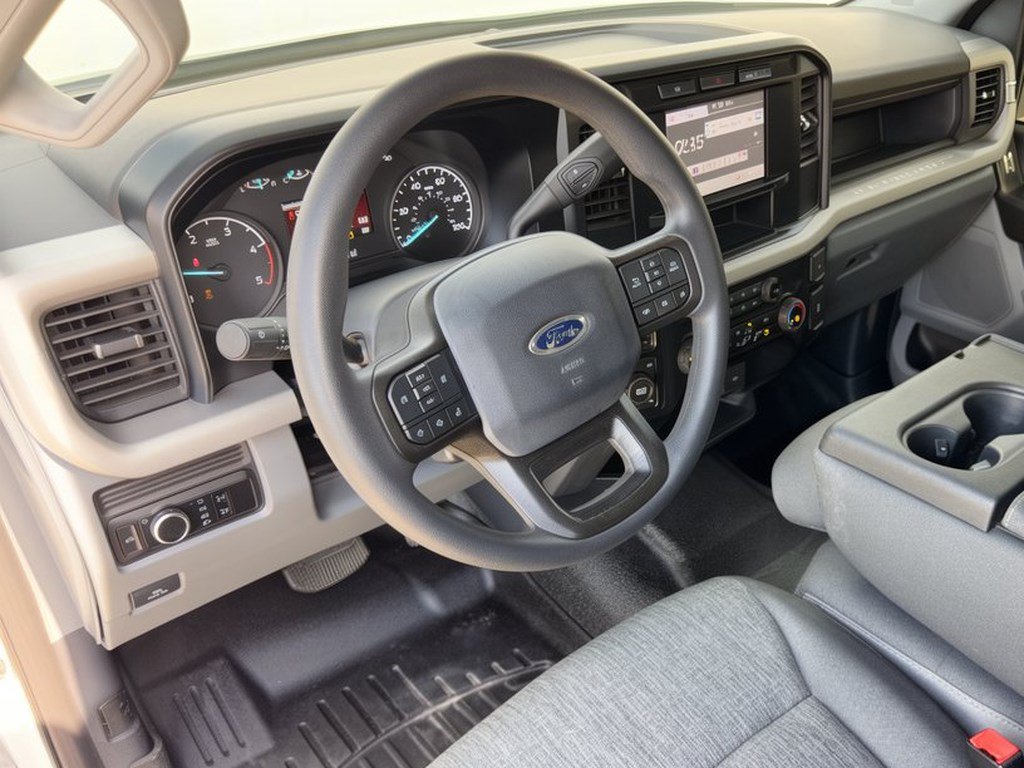 Certified 2024 Ford F250 XL w/ XL Off-Road Package AWD/4WD image 4