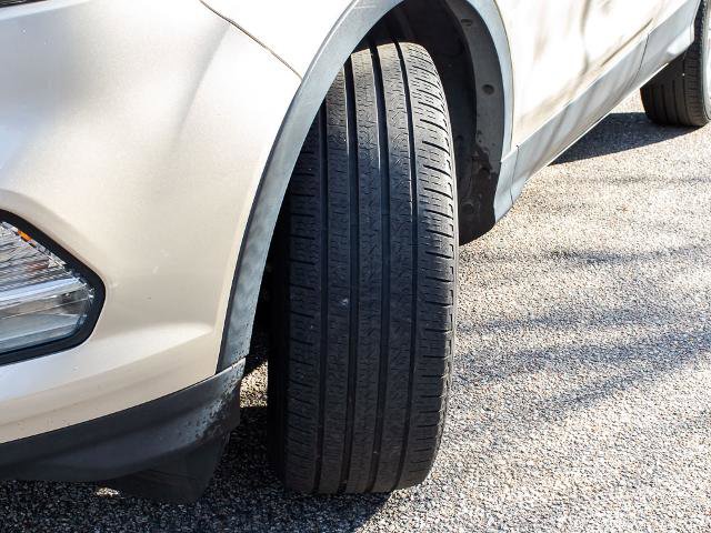 Certified 2017 Ford Escape SE image 9