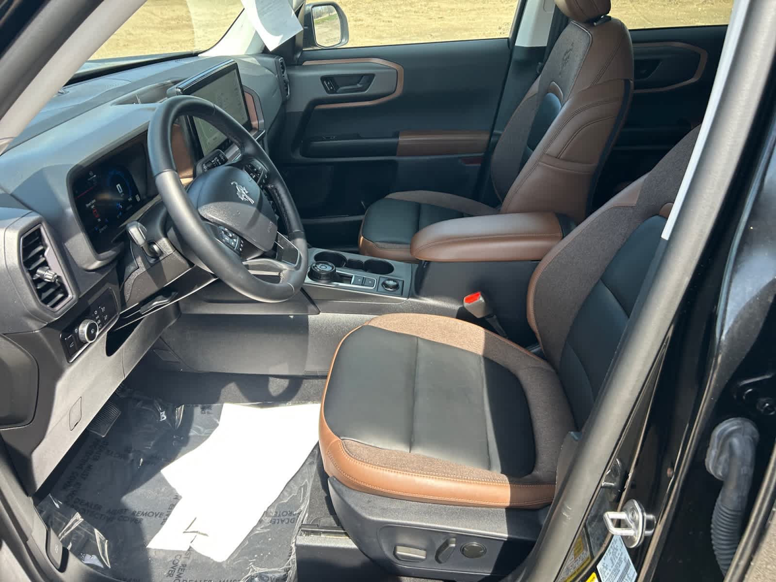 Certified 2025 Ford Bronco Sport Outer Banks w/ Outer Banks Tech Package+ AWD/4WD image 9