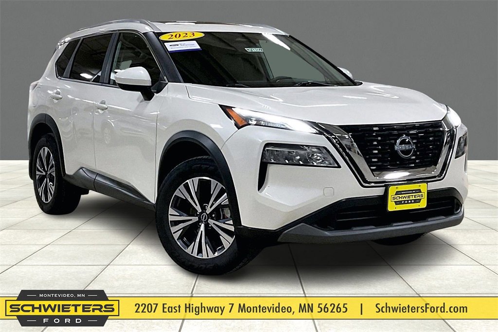 Used 2023 Nissan Rogue SV w/ SV Premium B Package image 5