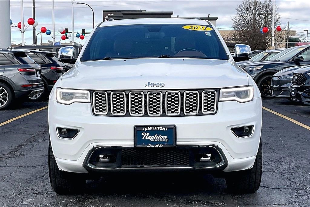 Used 2021 Jeep Grand Cherokee Overland AWD/4WD image 2