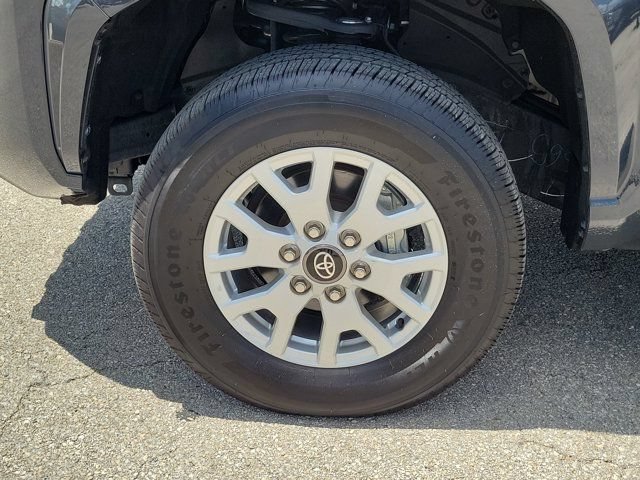 Used 2025 Toyota Tacoma SR5 RWD image 4