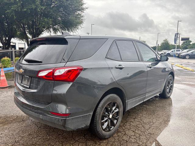 Used 2021 Chevrolet Equinox LS w/ LS Convenience Package FWD image 3