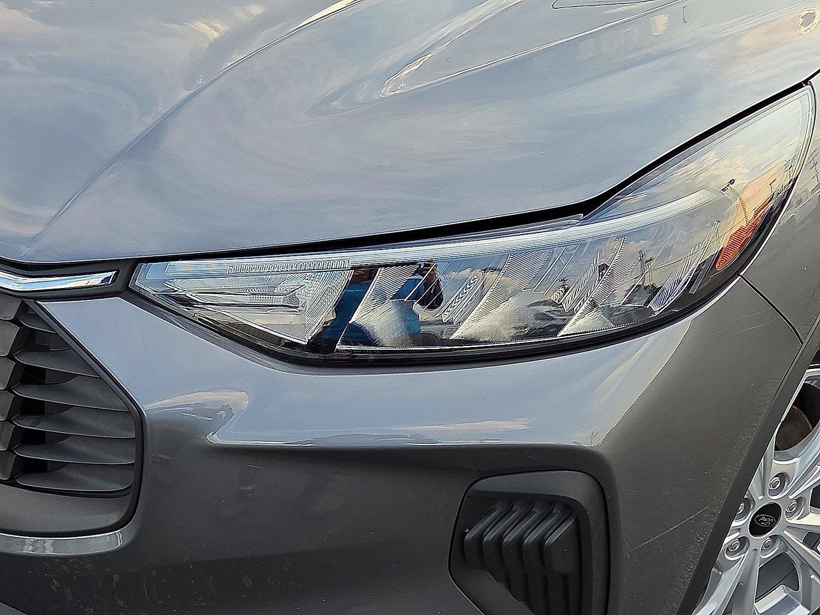 Certified 2025 Ford Escape Active AWD/4WD image 4