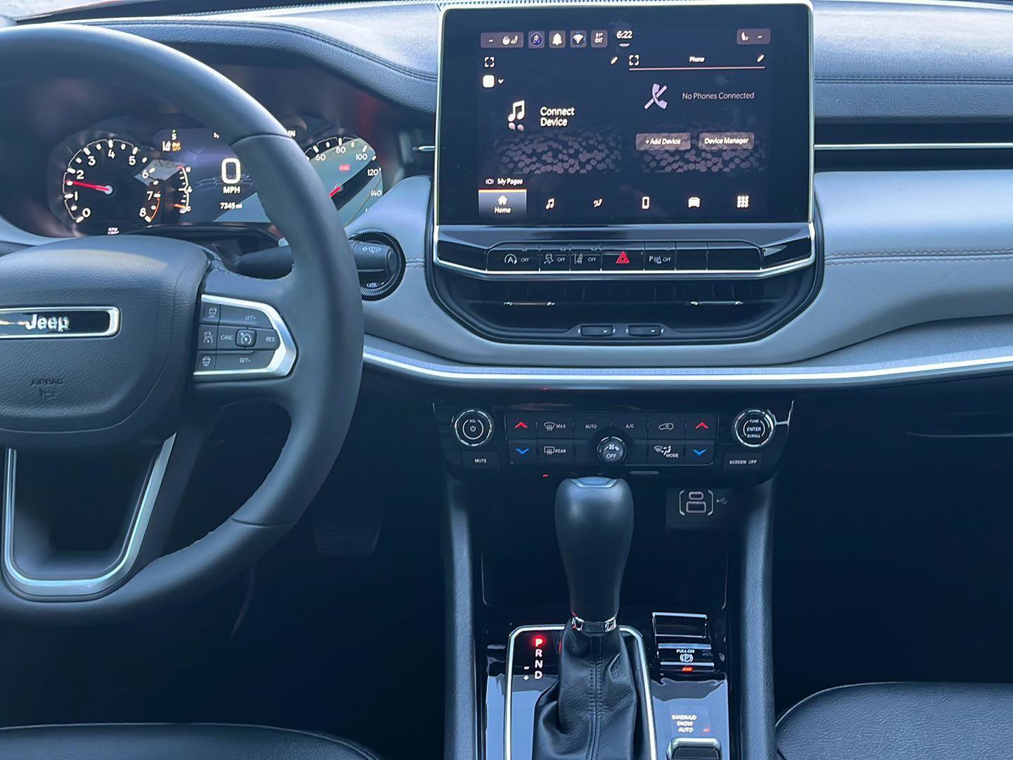 Used 2025 Jeep Compass Limited image 20