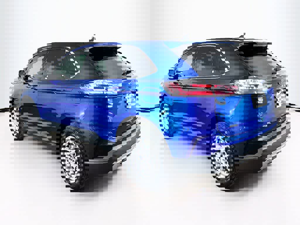 Certified 2022 Ford Edge SEL w/ Convenience Package image 3