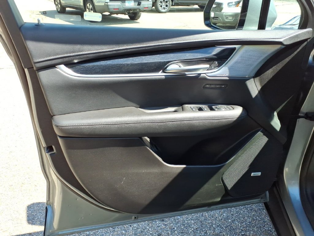 Used 2025 Cadillac XT5 Premium Luxury AWD/4WD image 18