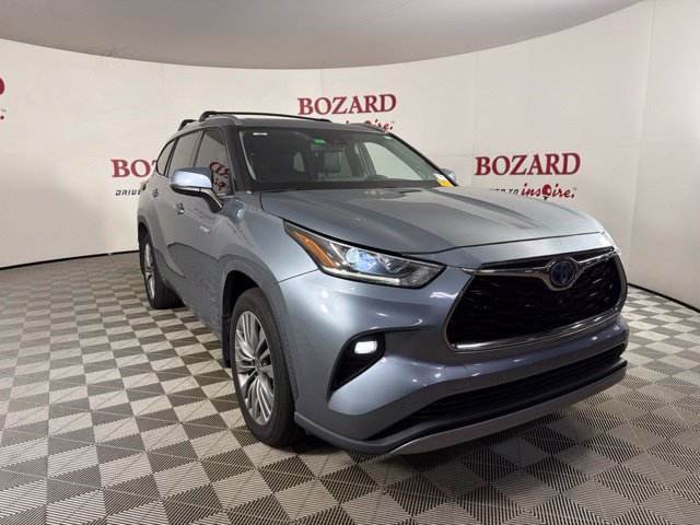 Used 2021 Toyota Highlander Platinum AWD/4WD image 1