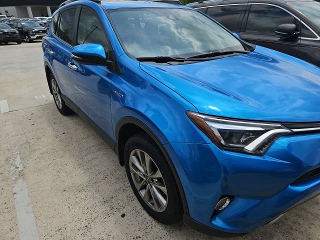 Used 2018 Toyota RAV4 Limited AWD/4WD image 40