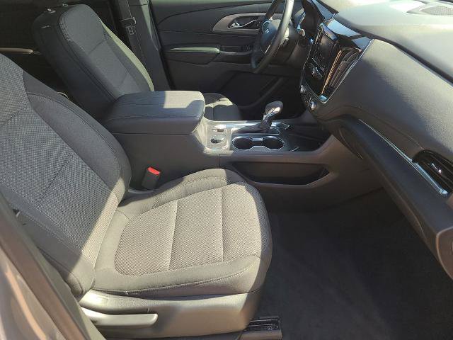 Used 2023 Chevrolet Traverse LT FWD image 11