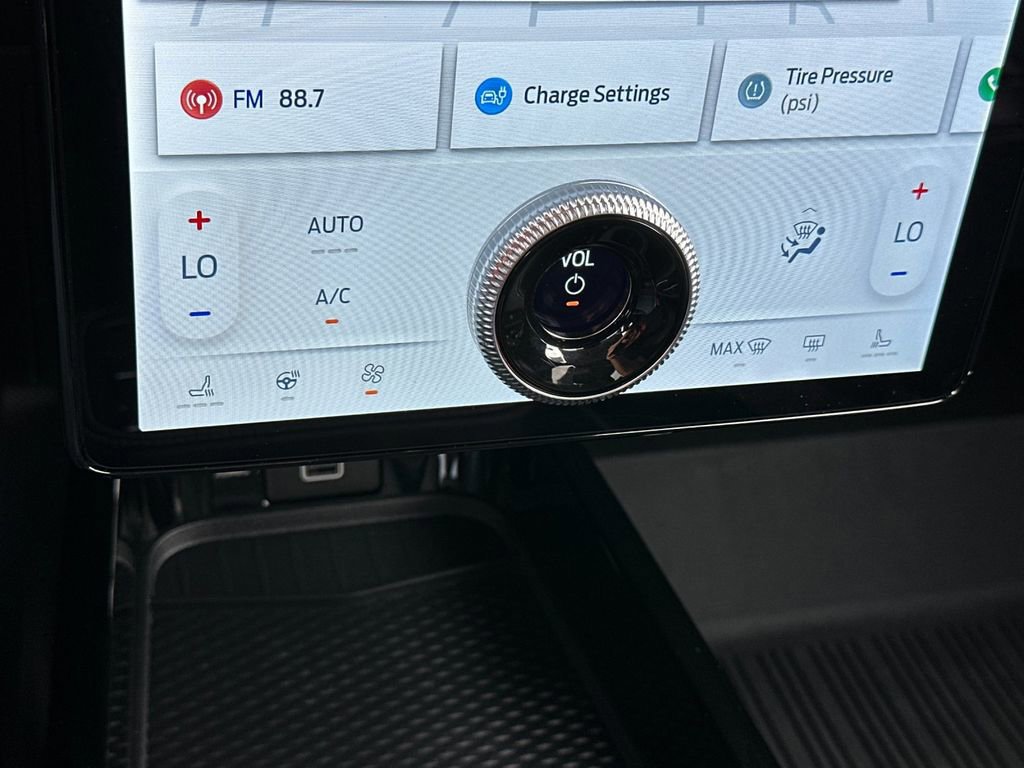 Certified 2025 Ford Mustang Mach-E Premium image 21