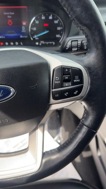 Certified 2022 Ford Explorer XLT w/ Equipment Group 202A image 10
