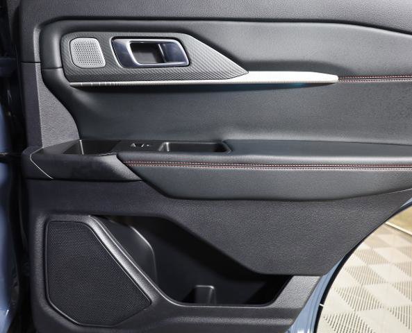 Certified 2025 Ford Explorer ST AWD/4WD image 36