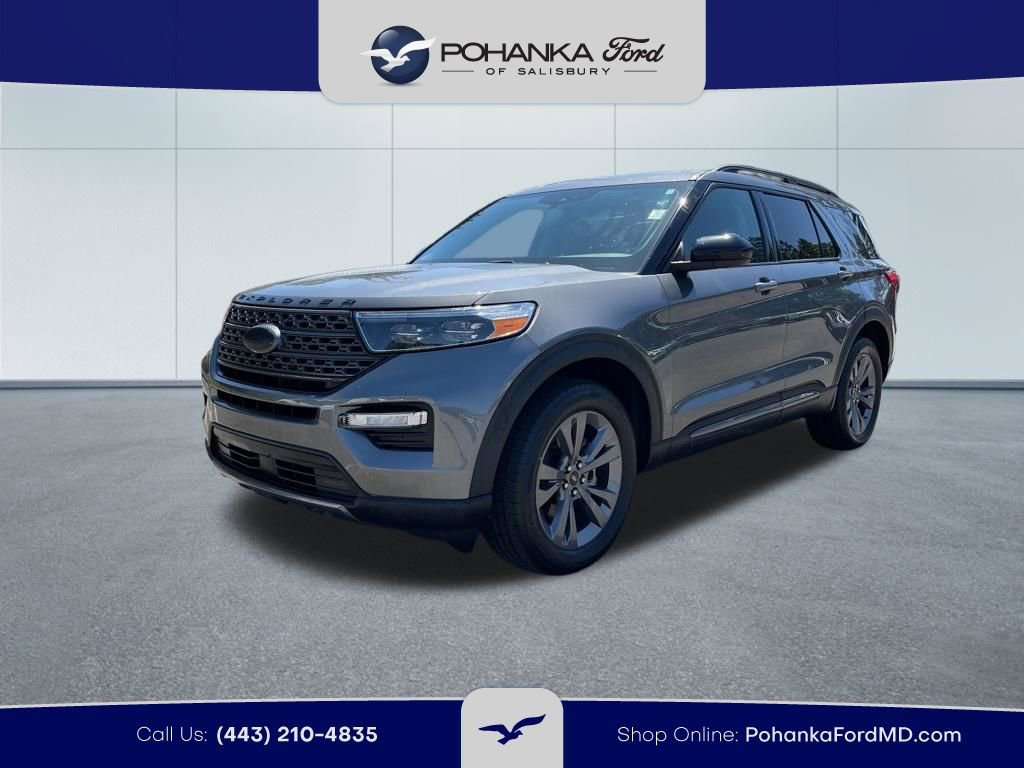 Certified 2022 Ford Explorer XLT w/ Equipment Group 202A AWD/4WD image 1