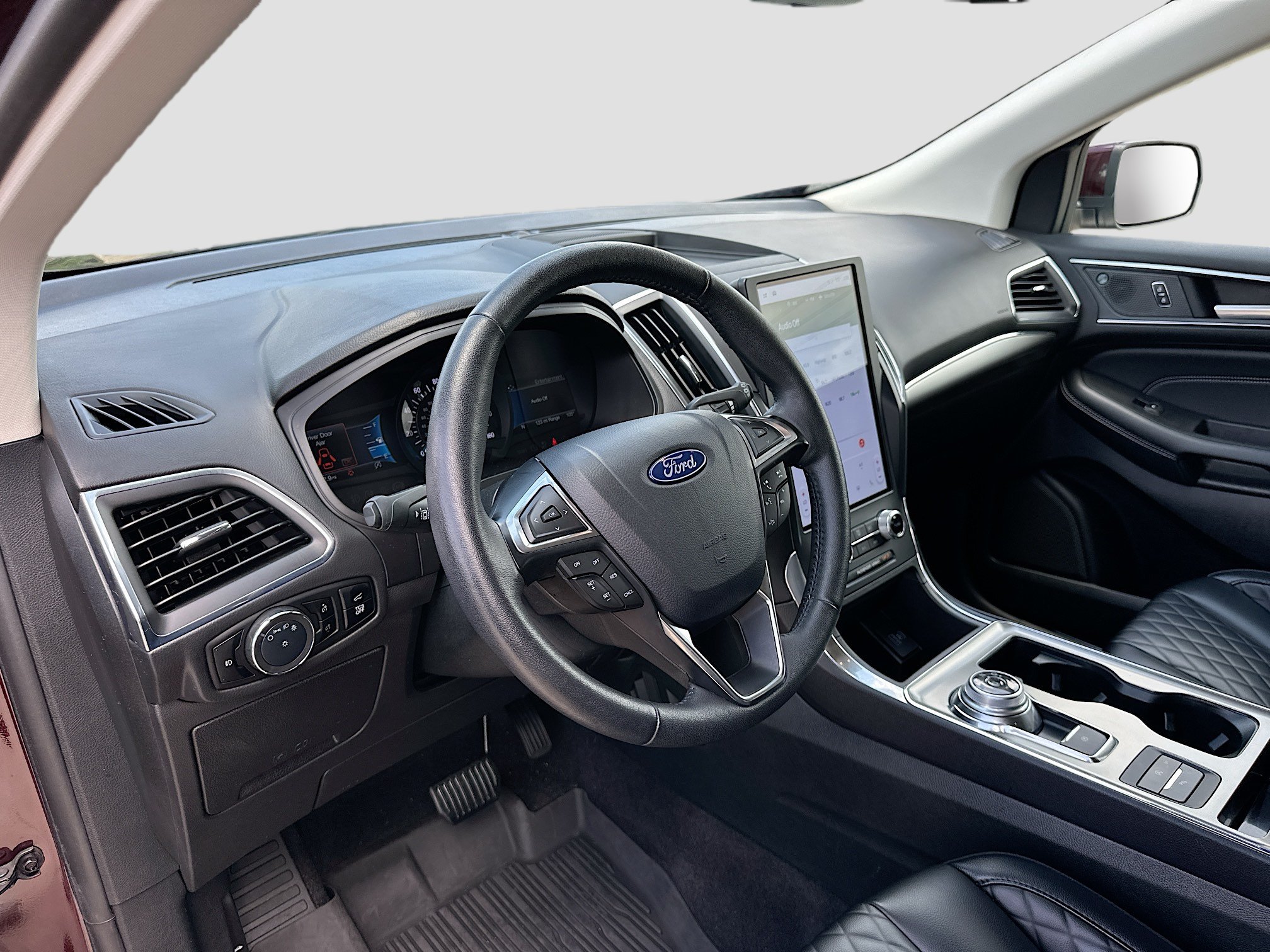 Certified 2024 Ford Edge Titanium AWD/4WD image 9