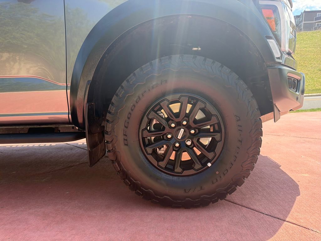 Certified 2025 Ford F150 Raptor AWD/4WD image 39