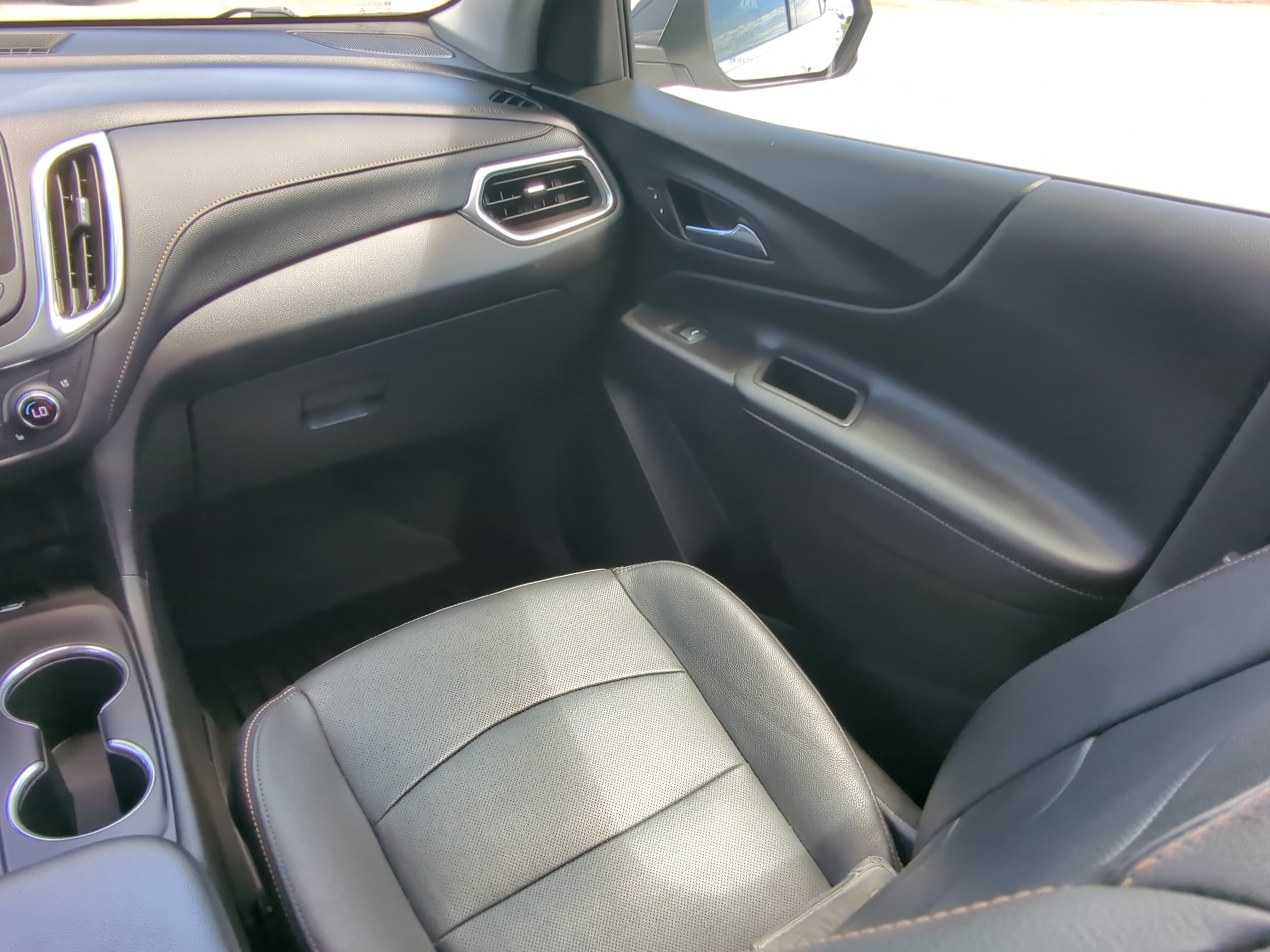 Used 2020 Chevrolet Equinox Premier FWD image 15