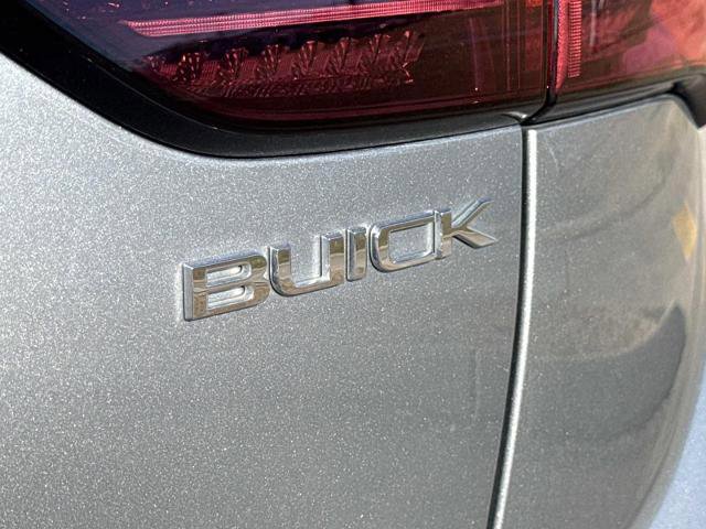 Used 2025 Buick Envision Preferred image 11