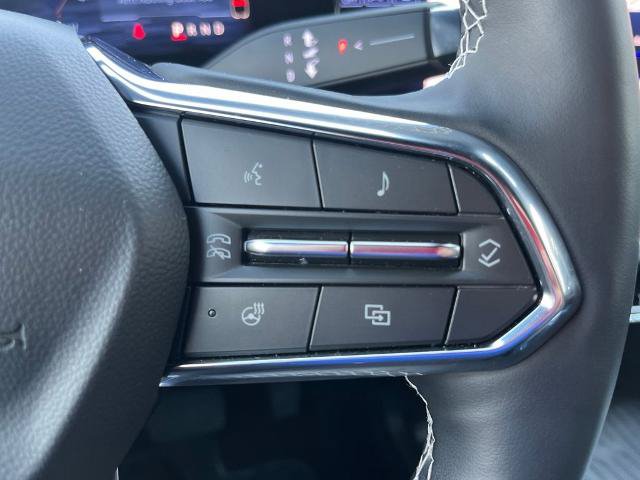 Used 2024 Chevrolet Equinox EV LT FWD image 24