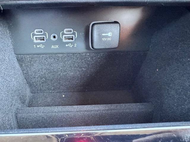 Used 2022 Jeep Grand Cherokee L Limited RWD image 29
