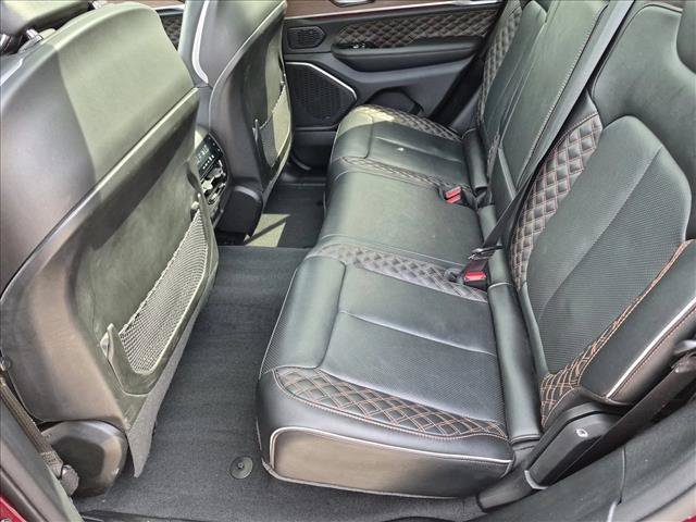 Used 2023 Jeep Grand Cherokee Summit w/ Adv Protech Group IV AWD/4WD image 21