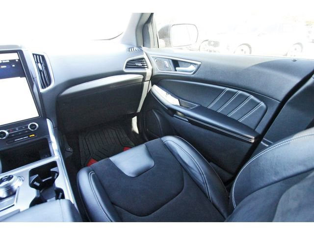 Certified 2022 Ford Edge ST image 9