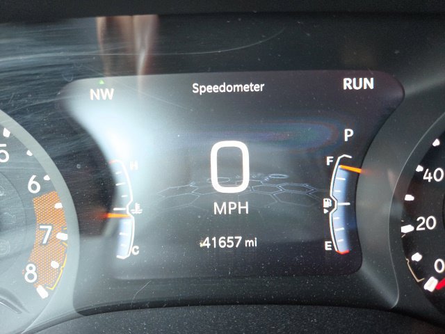 Used 2025 Jeep Compass Trailhawk AWD/4WD image 40