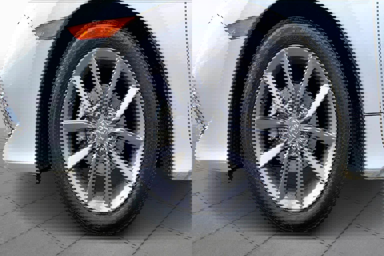 Used 2020 Honda Civic EX image 13