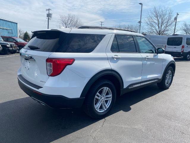 Certified 2022 Ford Explorer XLT w/ Equipment Group 202A image 5