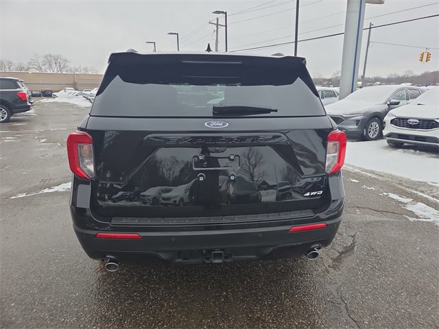 Certified 2023 Ford Explorer ST-Line w/ Class IV Trailer Tow Package image 8
