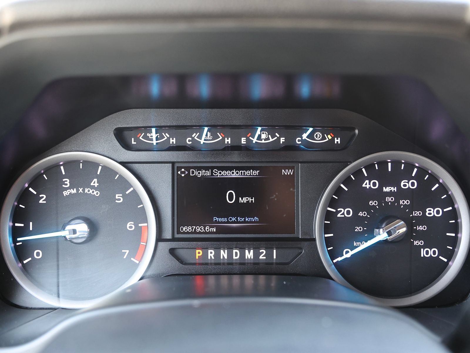 Certified 2019 Ford F250 XLT w/ XLT Premium Package AWD/4WD image 41