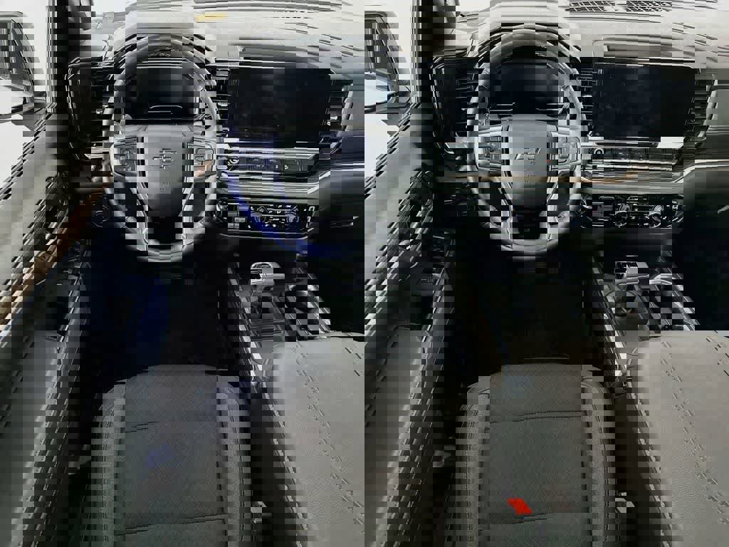 Used 2024 Chevrolet Silverado 1500 RST w/ Z71 Off-Road Package image 13